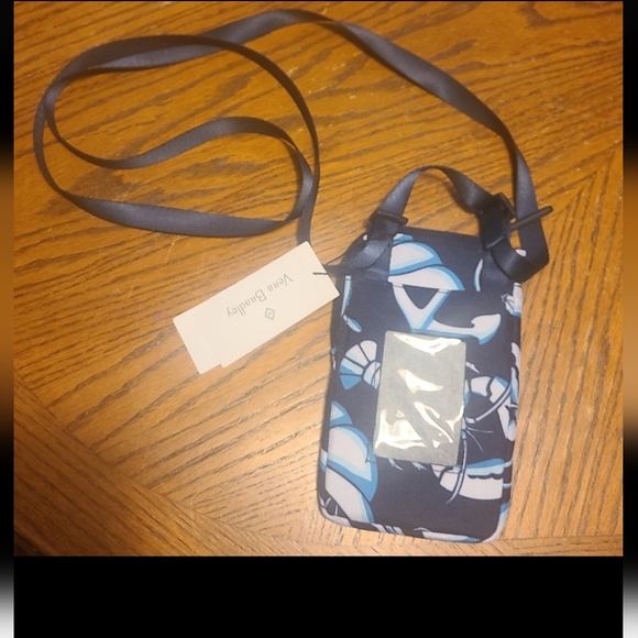 Vera bradley rfid cellphone case - Picture 1 of 4